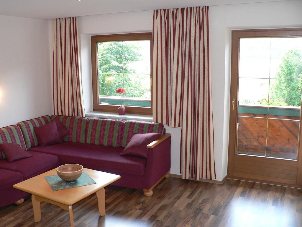 Antares Am See Maurach  Room photo